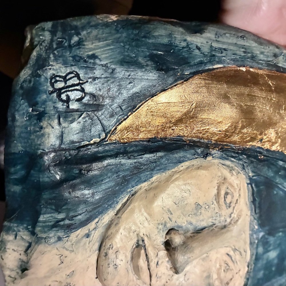 Signed Ceramic Relief Sculpture Plaque of The Virgin Mary Gold Turquoise Cream - Picture 5 of 8